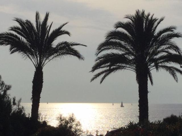Sanarybeach Buitenkant foto